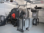 La chaudière de 220 kW est équipée d’un système de décendrage automatique et d’un filtre cyclonique pour éviter l’émission de particules fines dans l’atmosphère. L’ensemble est fourni par le fabricant de la chaudière.