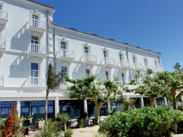 D’importants travaux de rénovation viennent d’être menés au sein d’un ancien hôtel de style néoclassique.