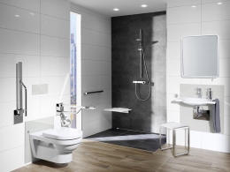 La tendance est aux salles de bains dites universelles, c’est-à-dire adaptées à chacun, personnes âgées ou en fauteuil, enfants valides ou adultes handicapés…