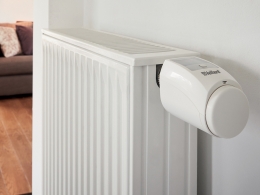 Vaillant présente la tête thermostatique connectée pour radiateur hydraulique Ambisense