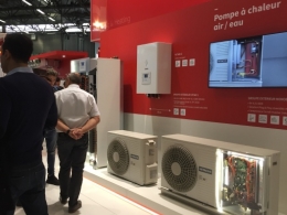 Hitachi enregistre une hausse record de son activité