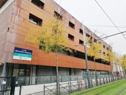 Fini les douches écossaises pour 160 lycéens orléanais
