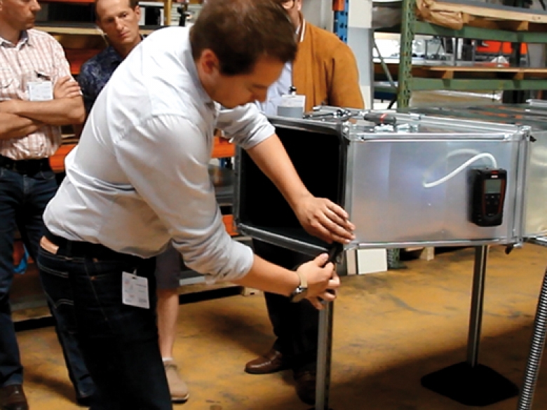 Astuce : pose de joints sur un conduit de ventilation rectangulaire