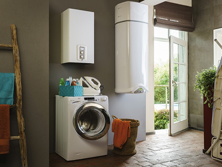 Un chauffe-eau thermodynamique hybride et compact
