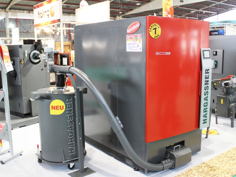 Eco HK d’Hargassner est une chaudière à bois déchiqueté compacte et monobloc de 250 à 330 kW.