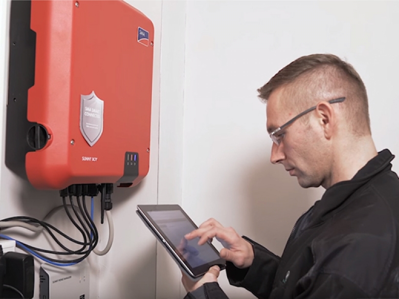 L’onduleur Sunny Boy 3.0–5.0 est proposé avec un système de surveillance automatique.