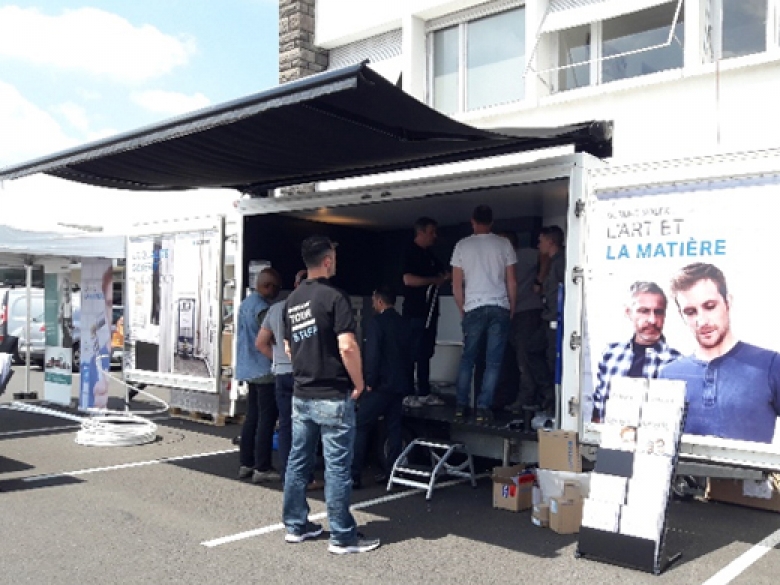 Le Geberit Volex On Tour permet de découvrir une sélection de produits sanitaires.